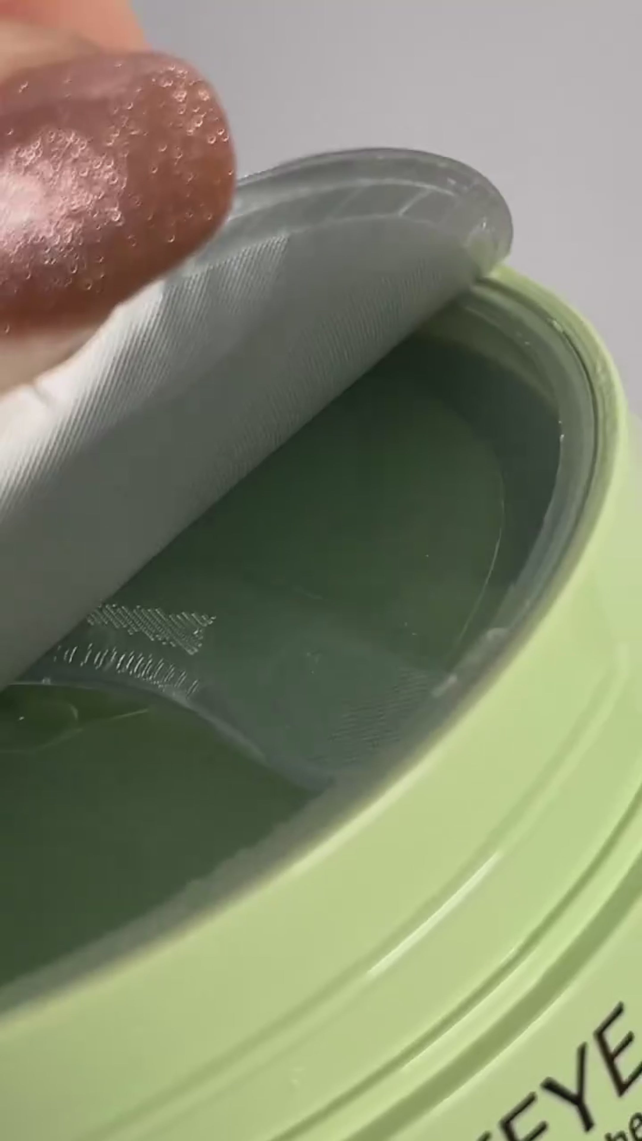 Charger la vidéo : 60 PATCH ALOE VERA &amp; COLLAGÈNE YEUX